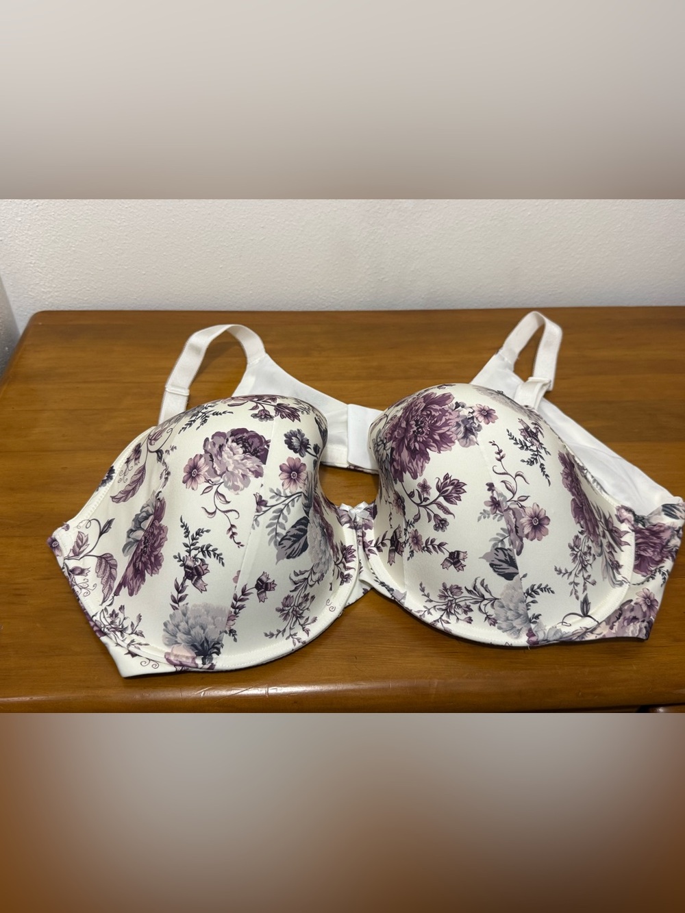 Torrid Women’s Plus Size Perfect T-Shirt Lightly Lined Wired Bra Size 46D